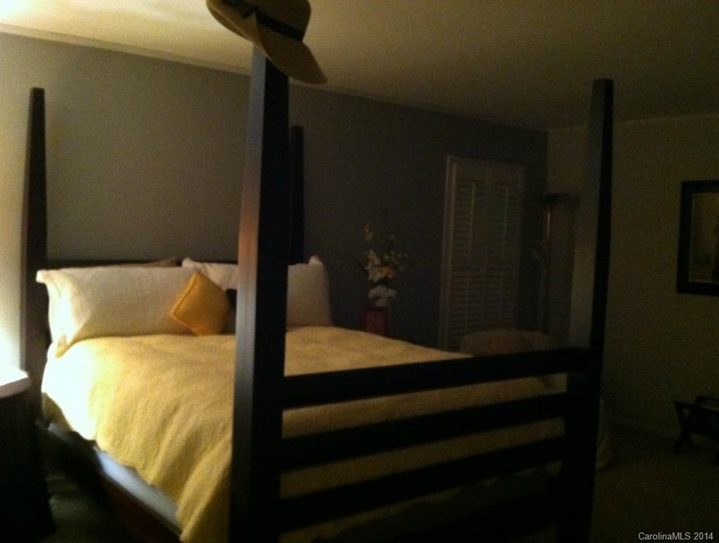 Timbers On Carmel - Residential