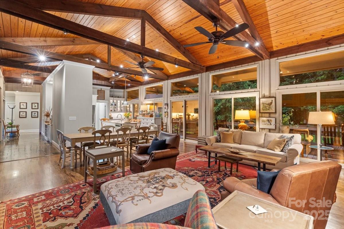 Royal Oaks - Residential