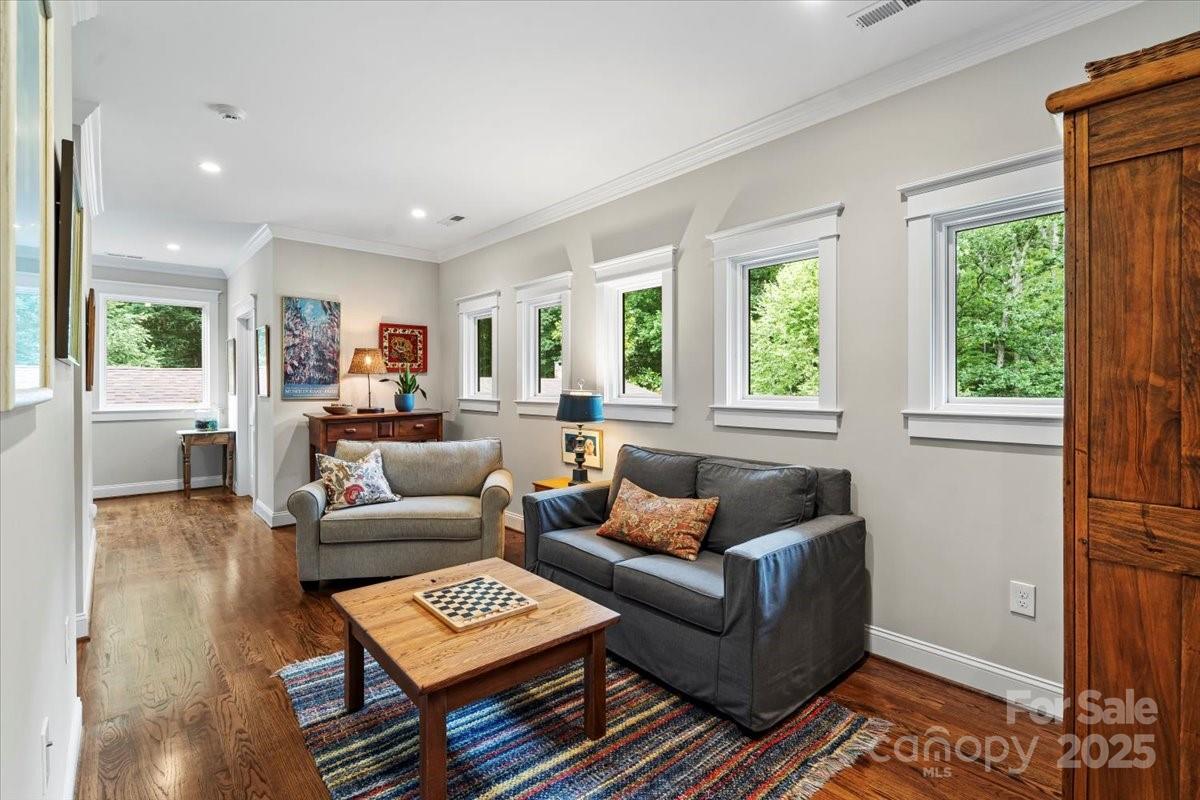 Royal Oaks - Residential