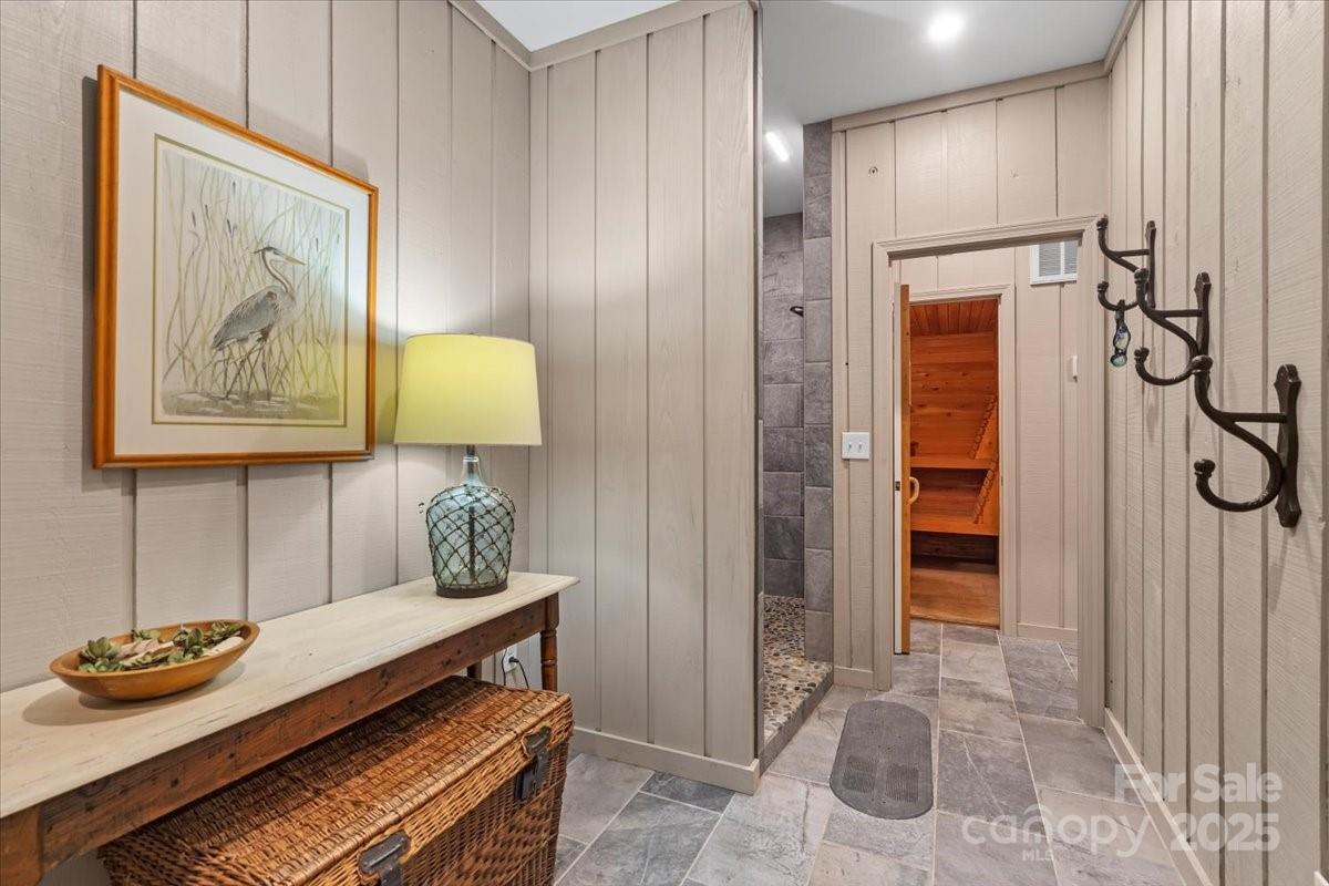 Royal Oaks - Residential