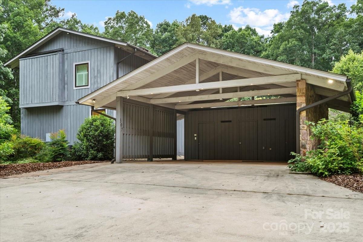 Royal Oaks - Residential