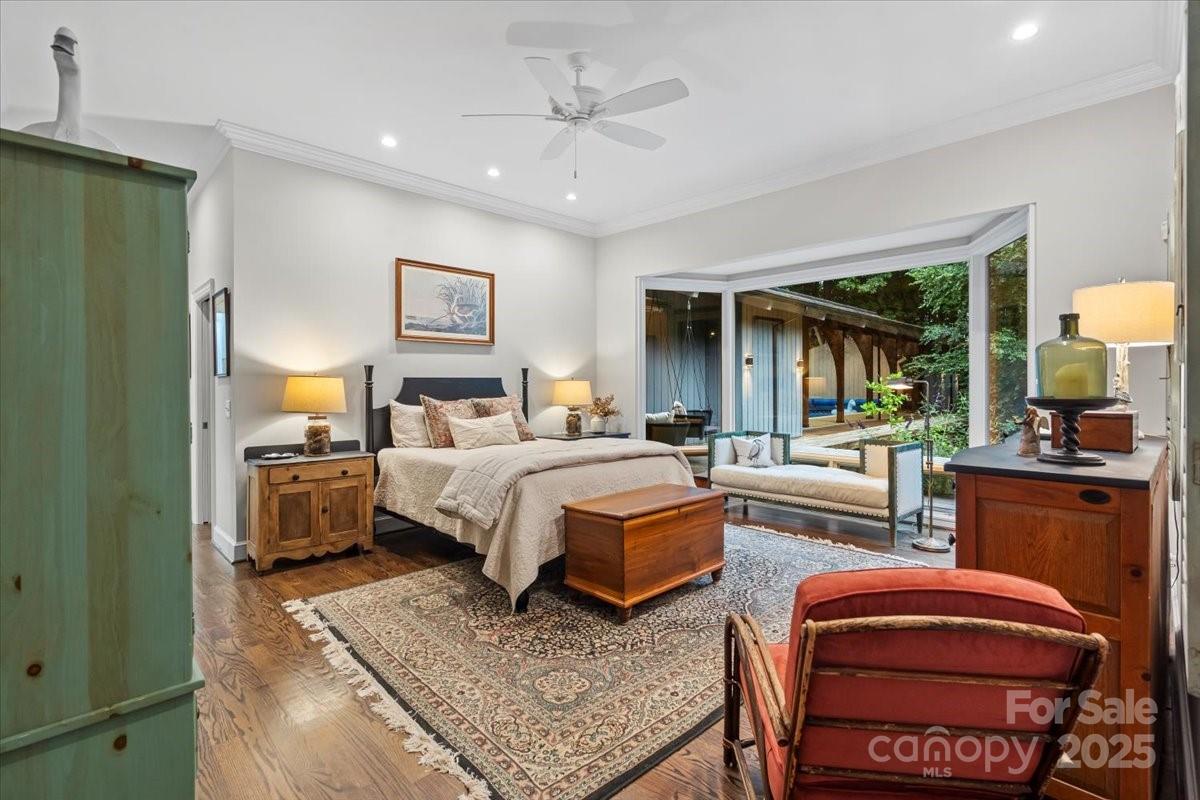 Royal Oaks - Residential