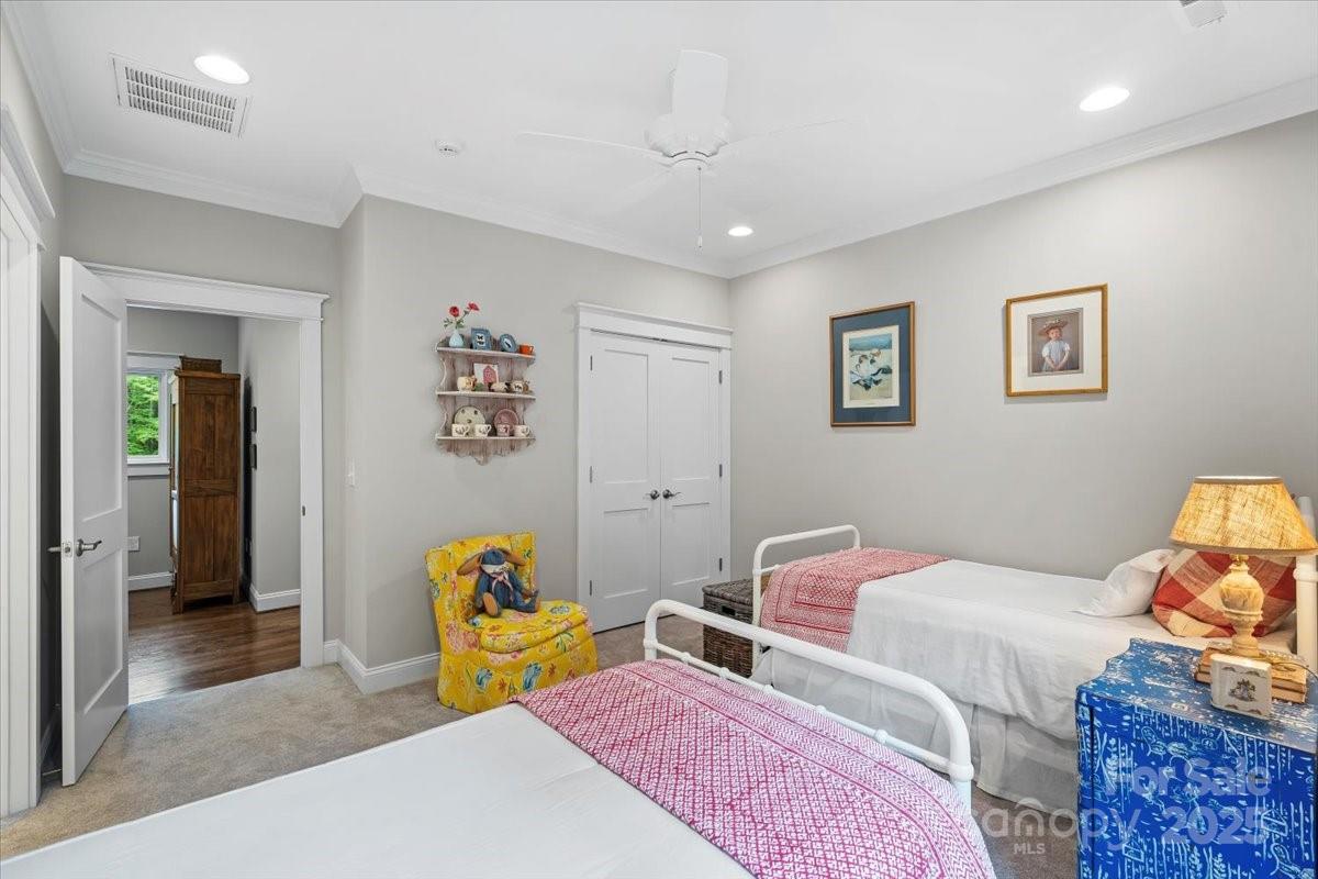 Royal Oaks - Residential