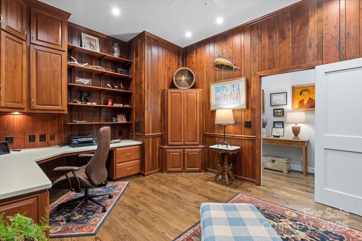 Royal Oaks - Residential