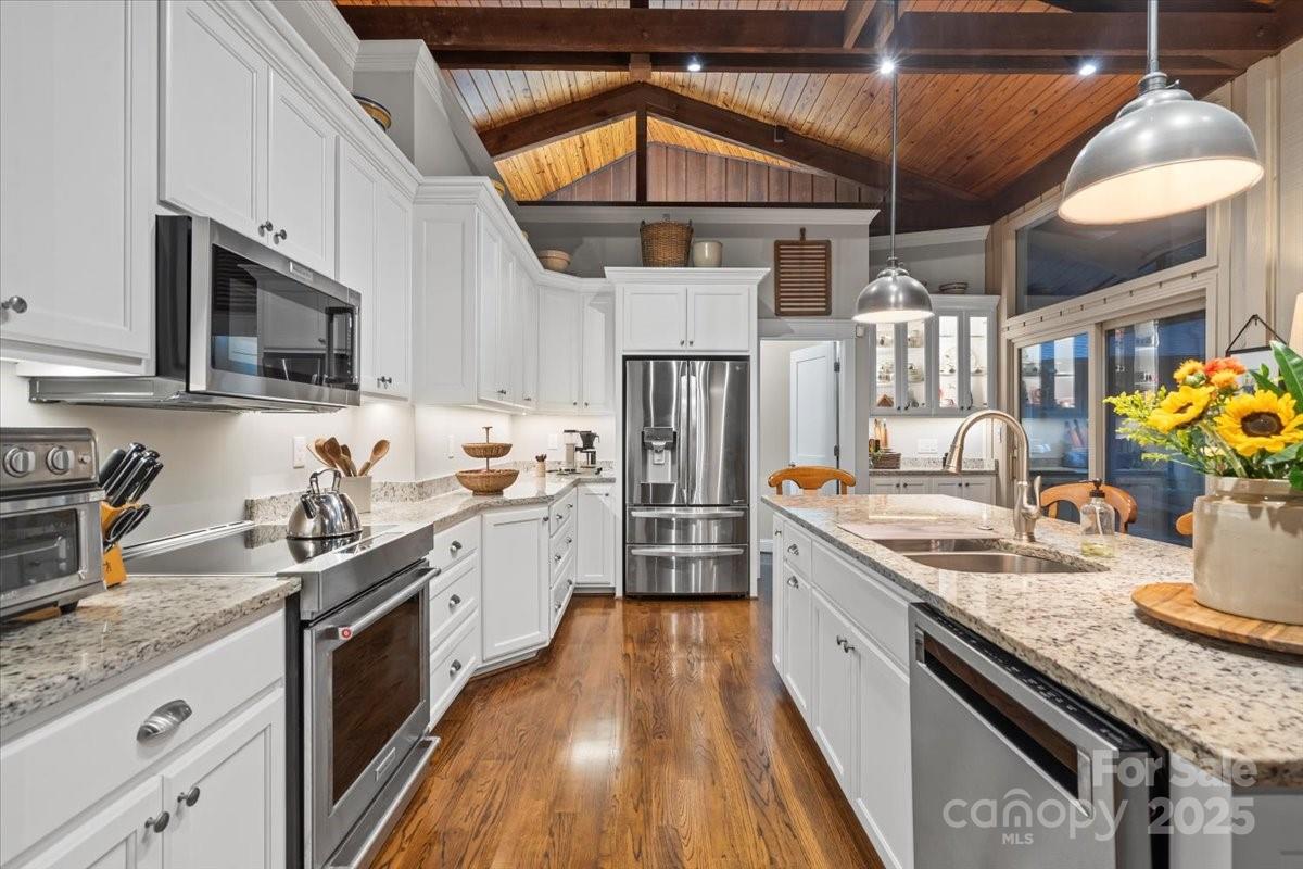 Royal Oaks - Residential