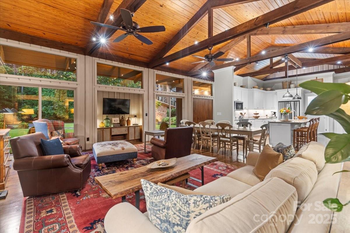 Royal Oaks - Residential