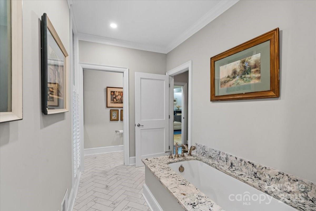 Royal Oaks - Residential