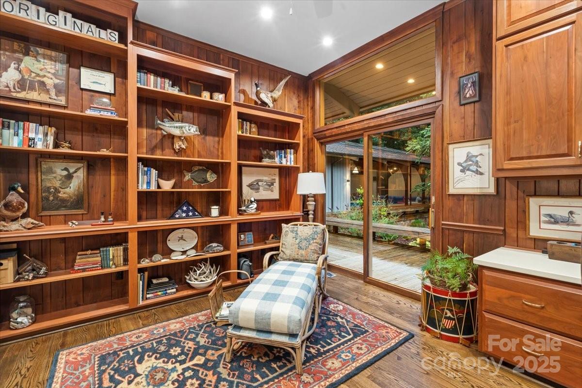 Royal Oaks - Residential