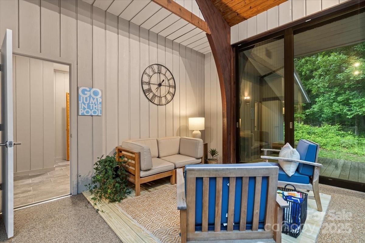 Royal Oaks - Residential