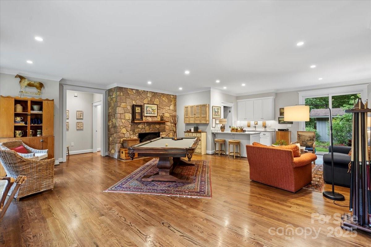 Royal Oaks - Residential