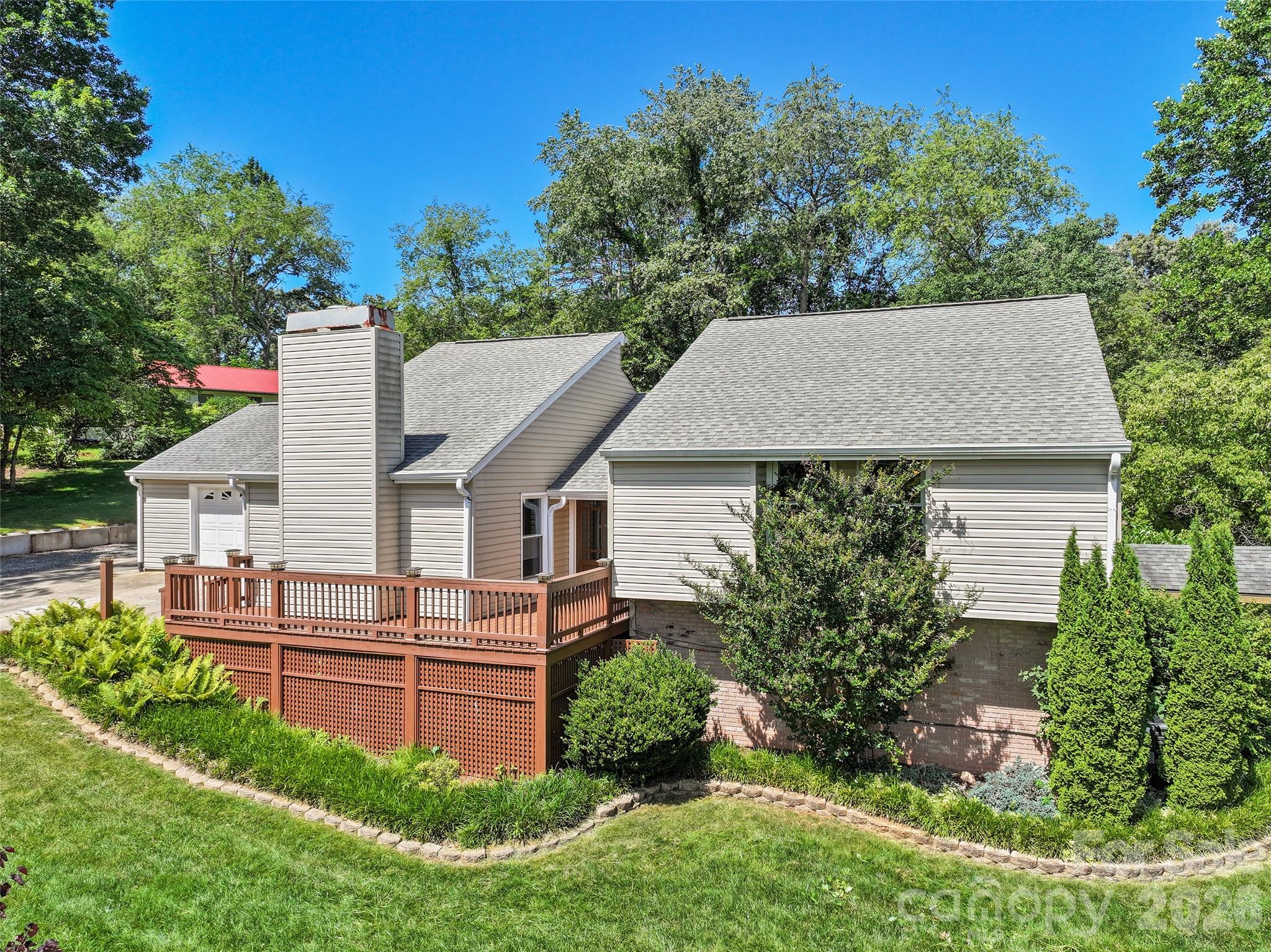 519 Nellie John Drive