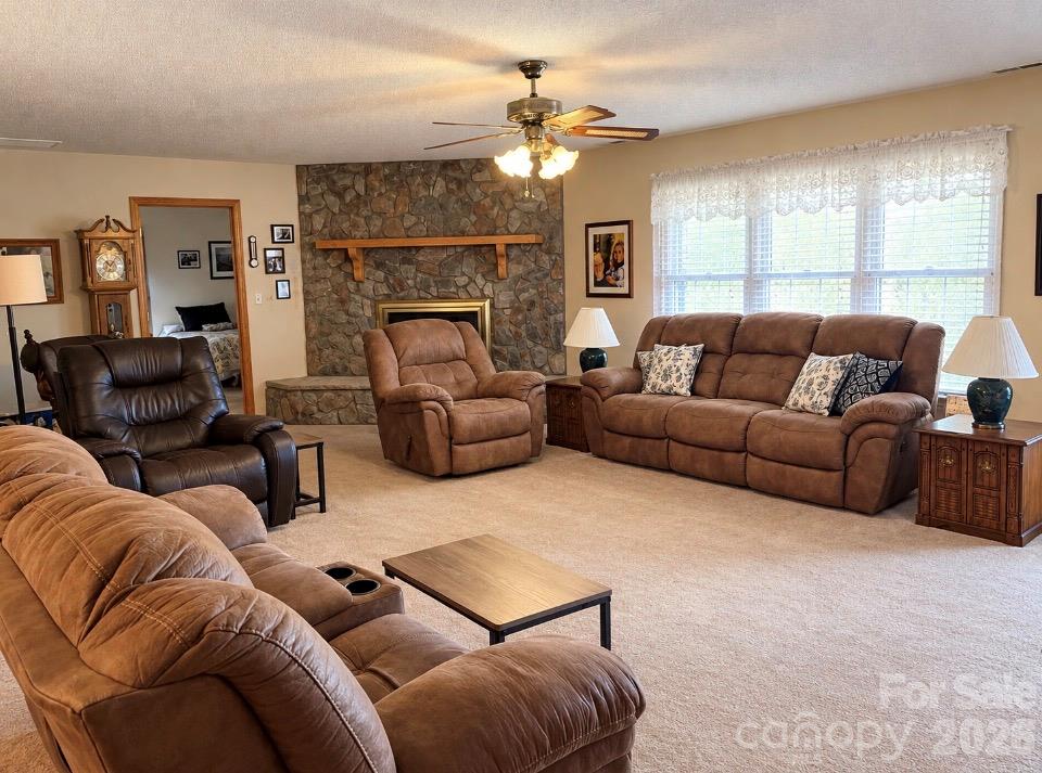 3512 Goodson Road