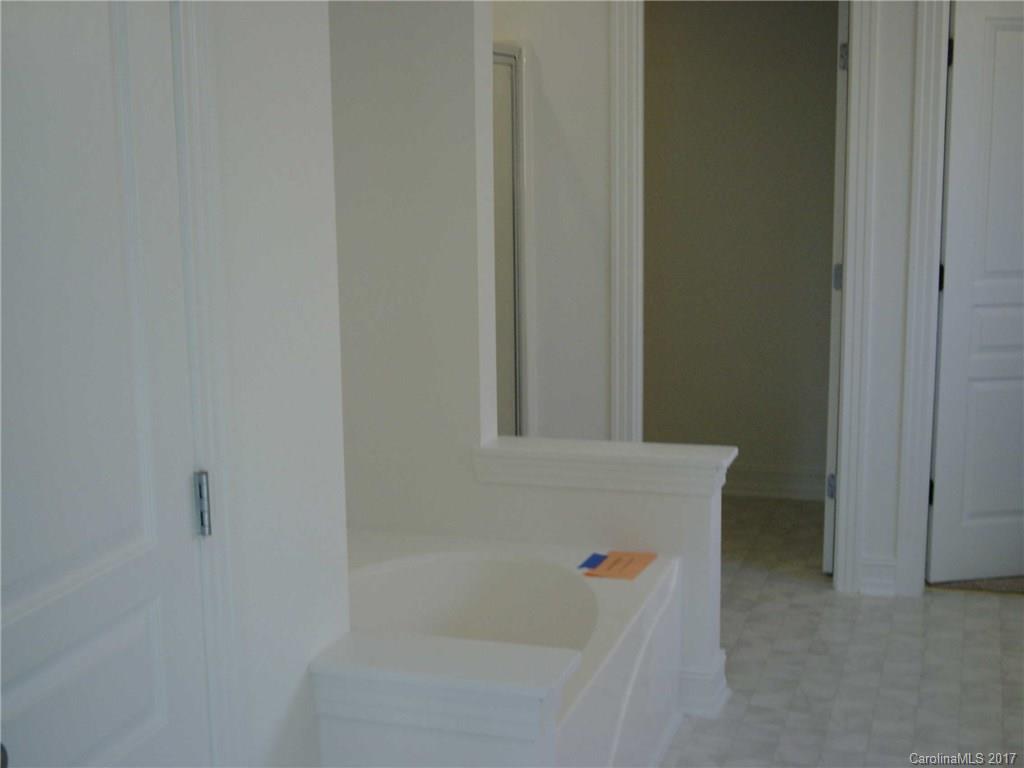 Mckenzie Place - Residential Lease