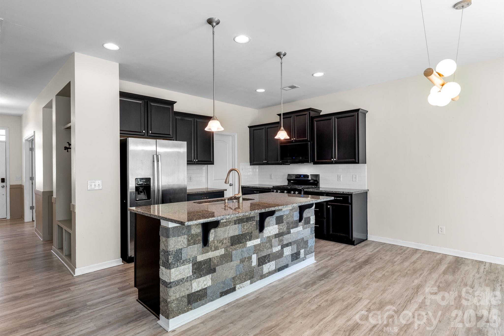 Kings Grove Manor - Residential