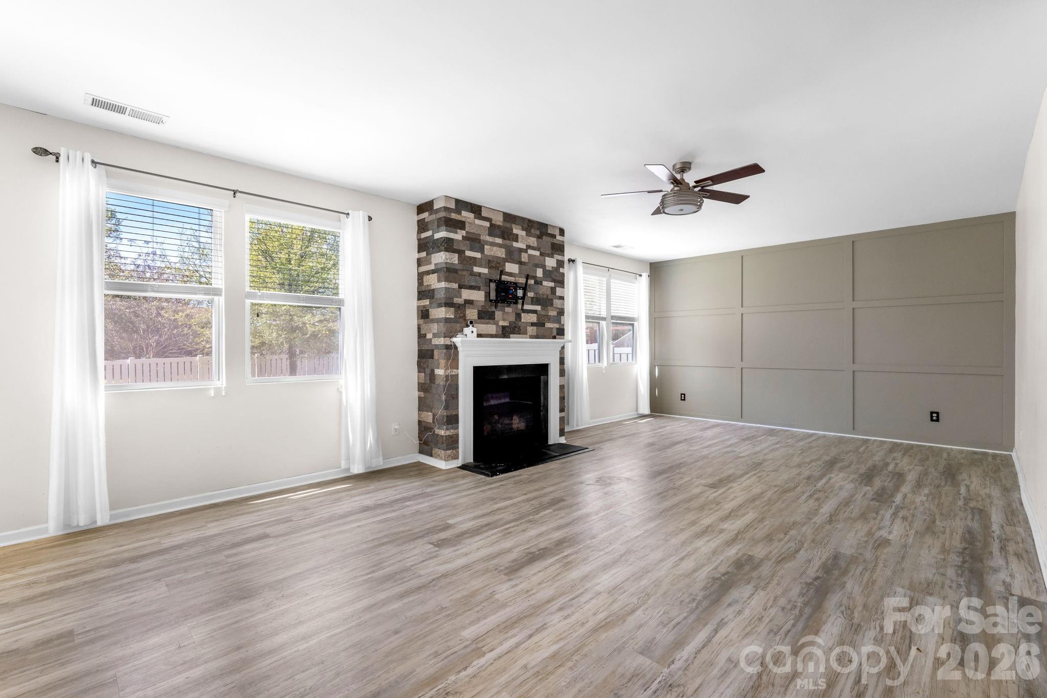 Kings Grove Manor - Residential