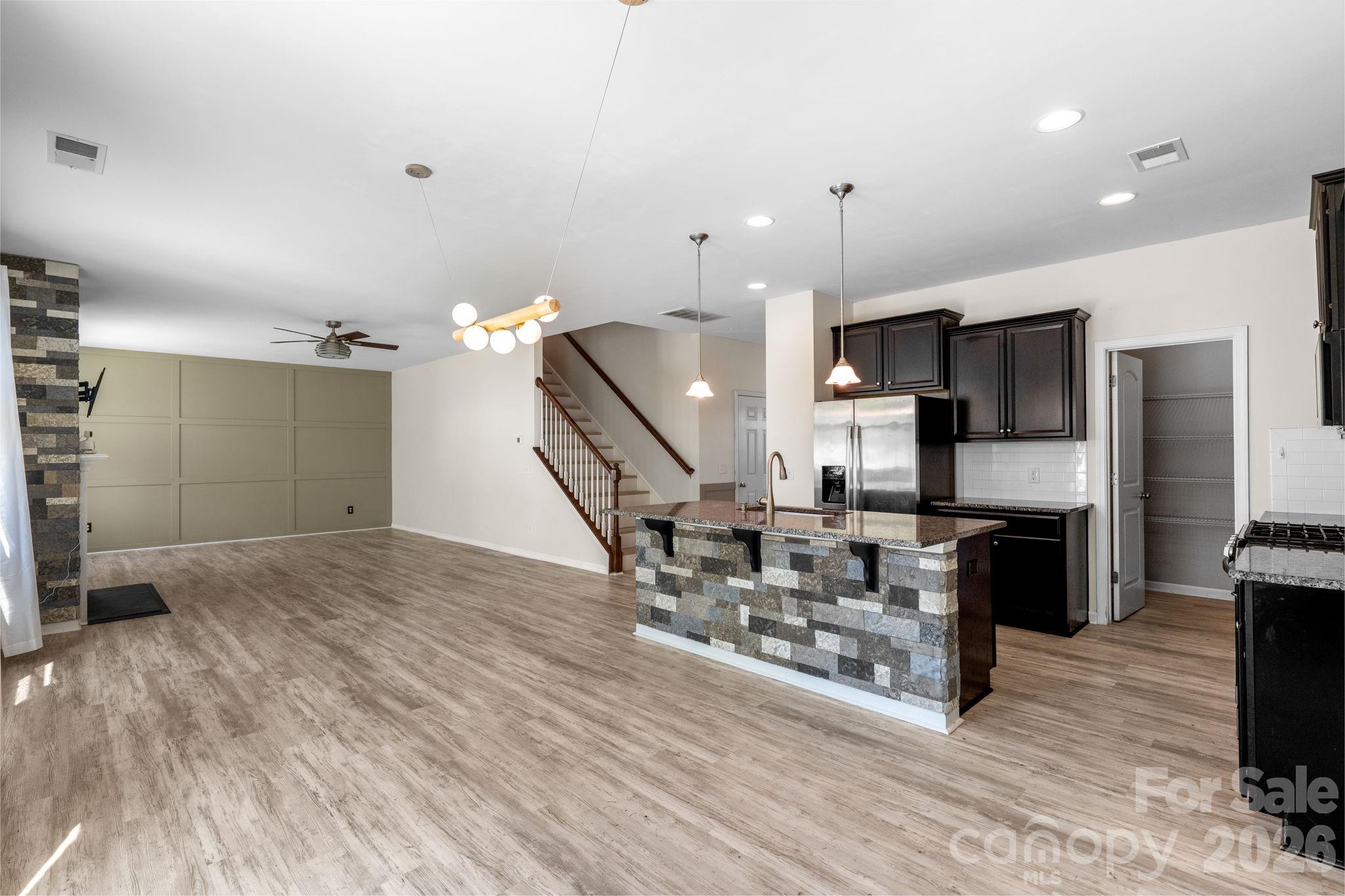 Kings Grove Manor - Residential