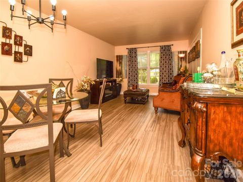 Photo for 2890 Carriage Drive