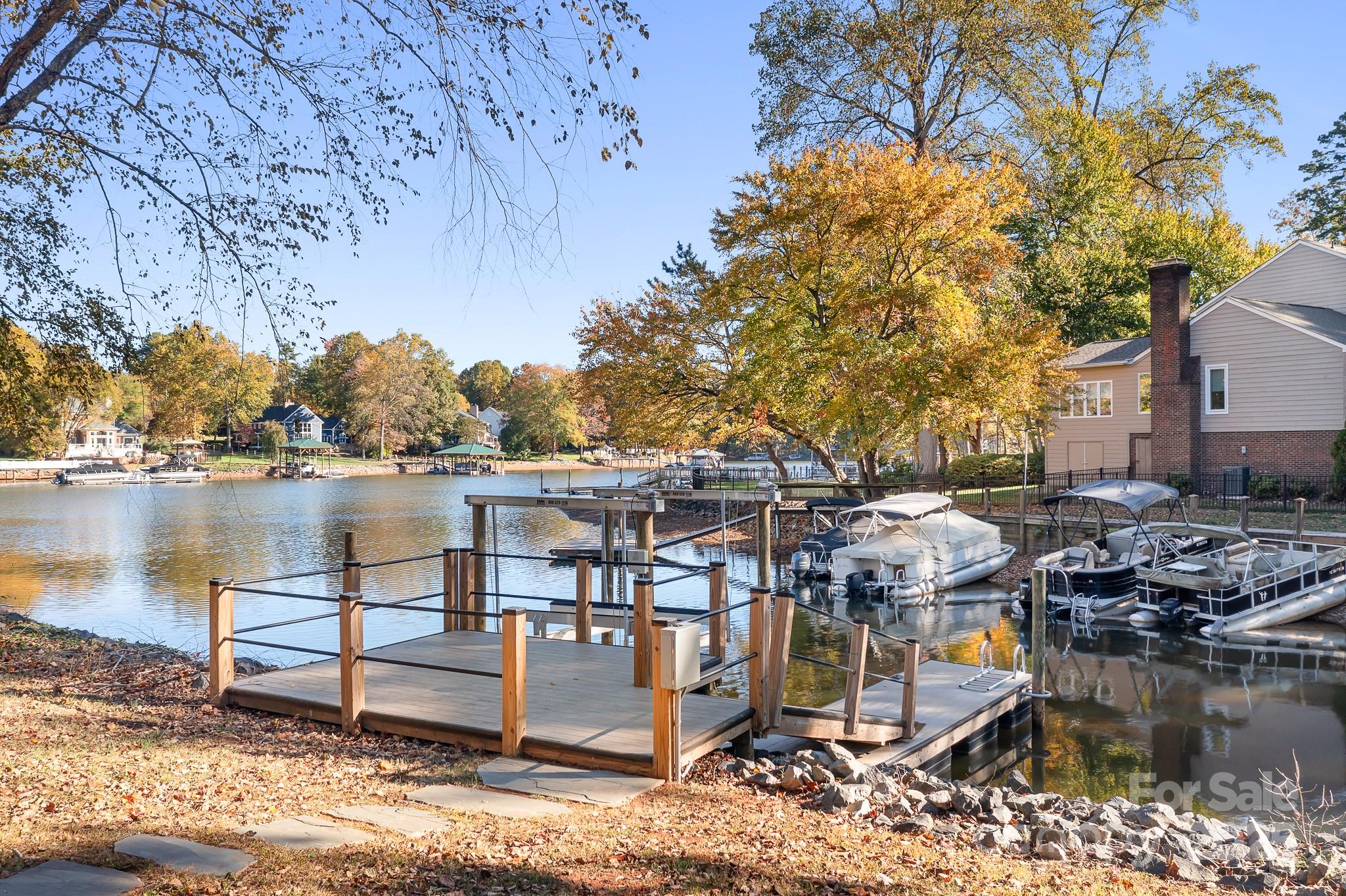 Hickory Hills - Residential