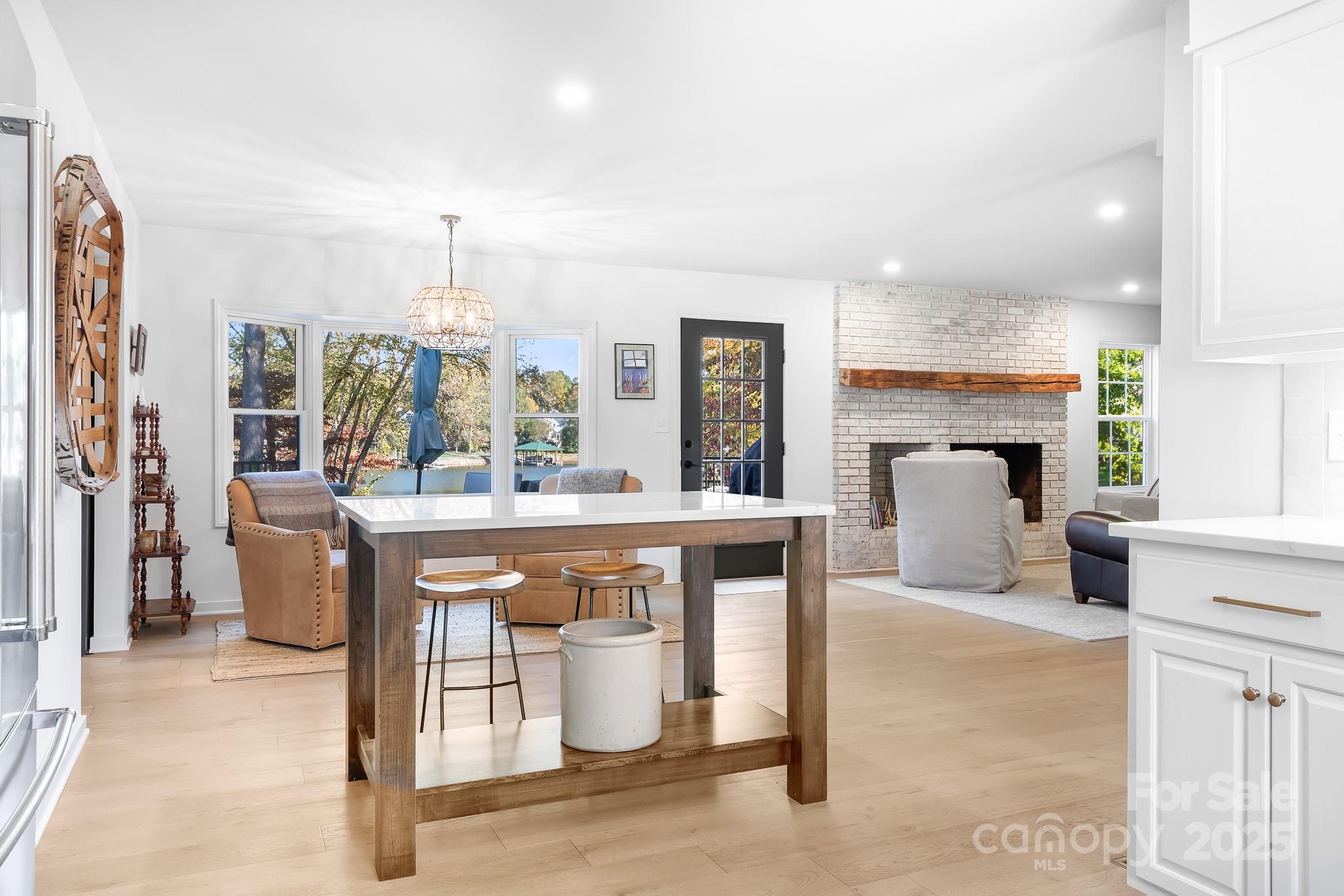 Hickory Hills - Residential