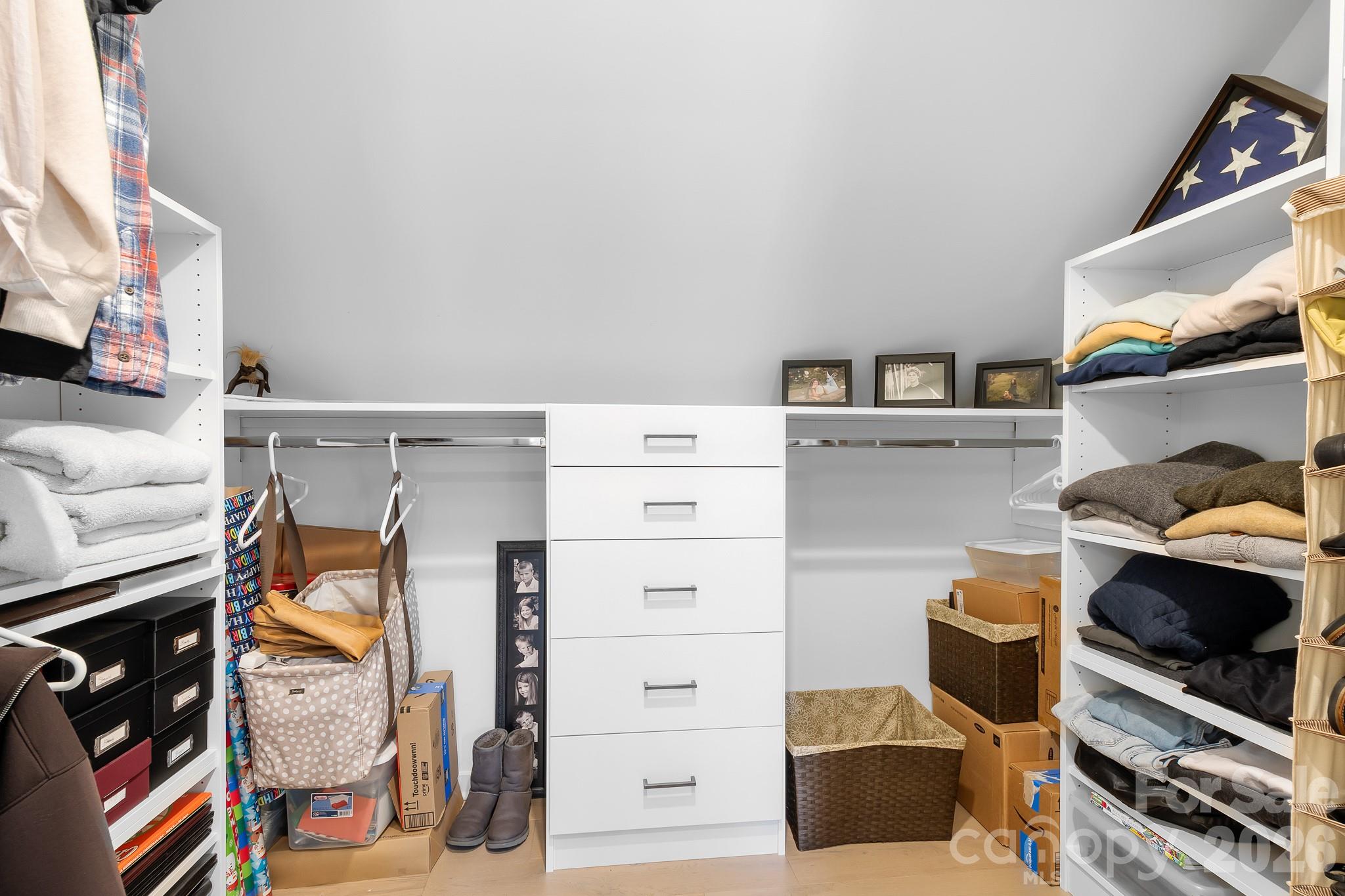 Hickory Hills - Residential