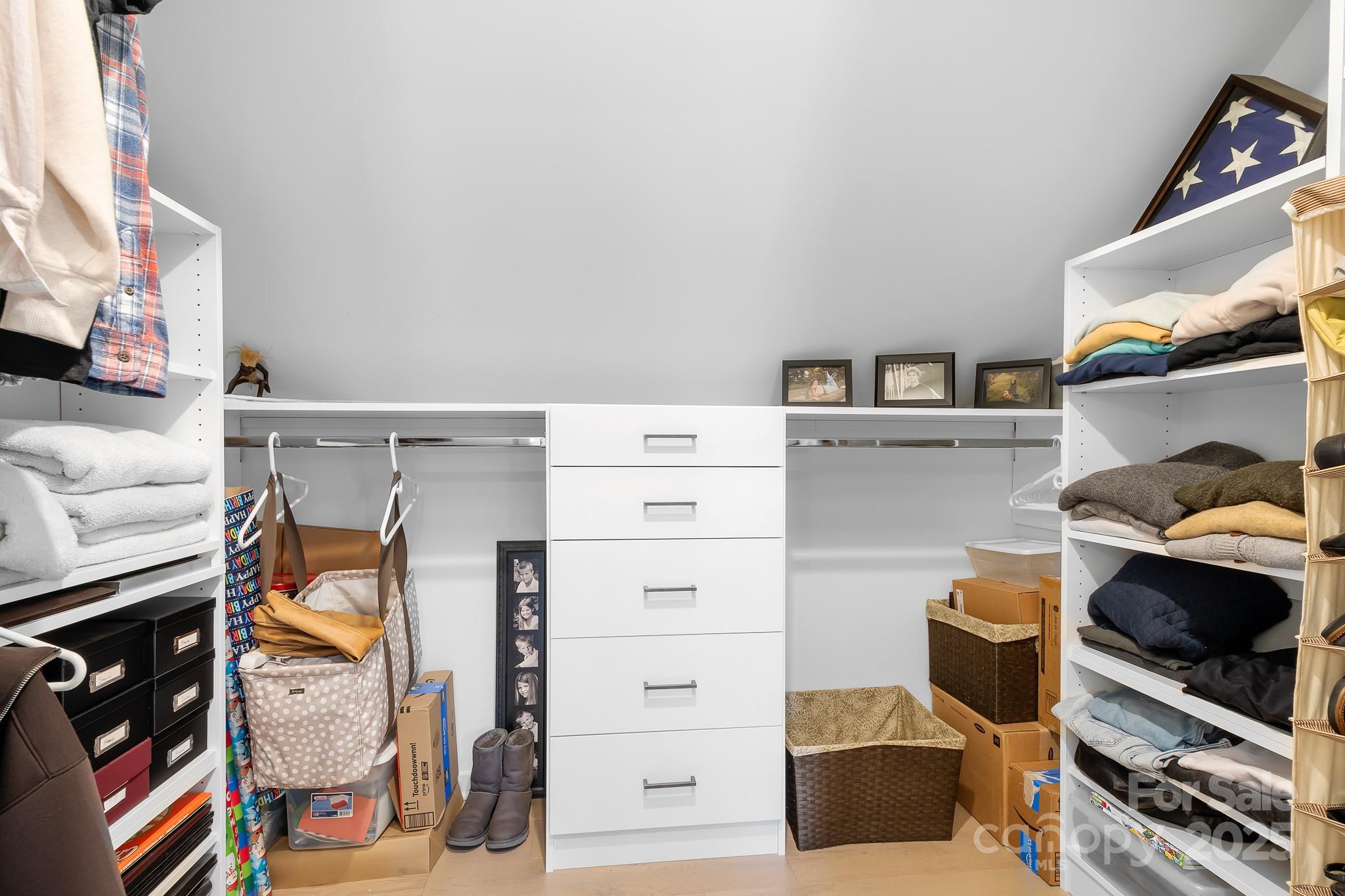 Hickory Hills - Residential