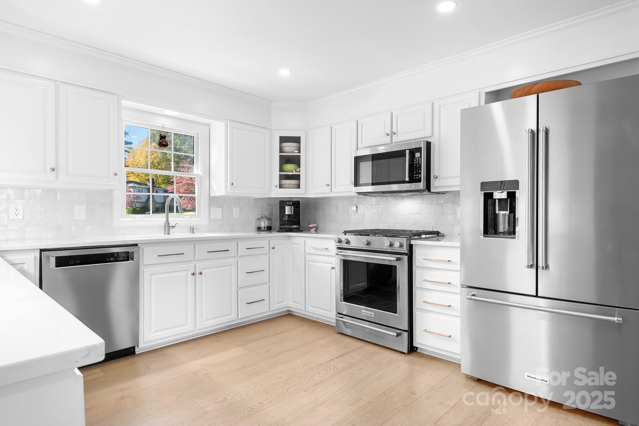 Hickory Hills - Residential