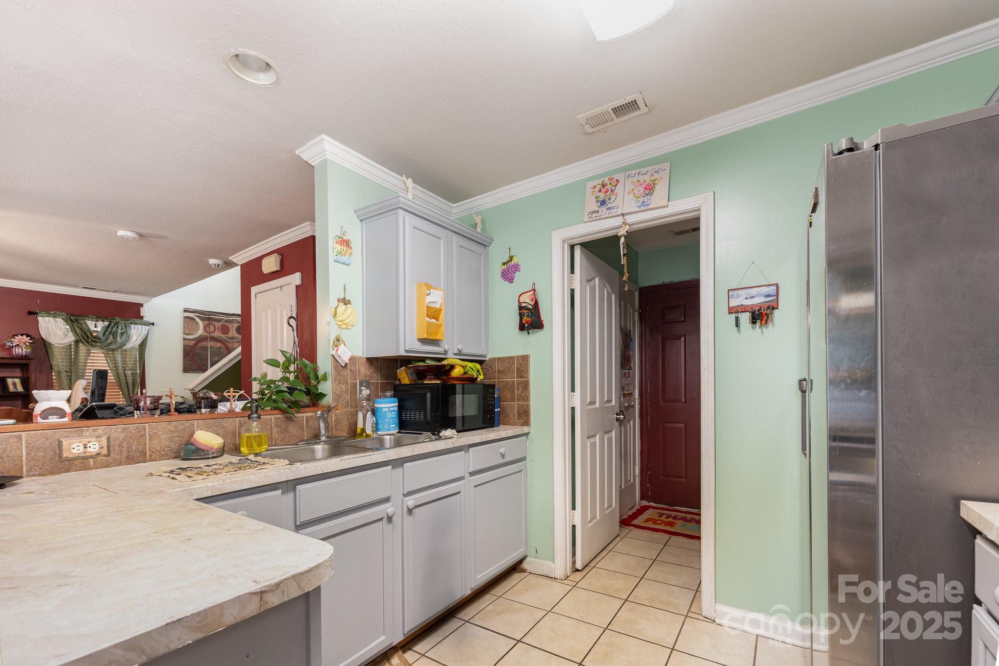 5448 Wyalong Drive