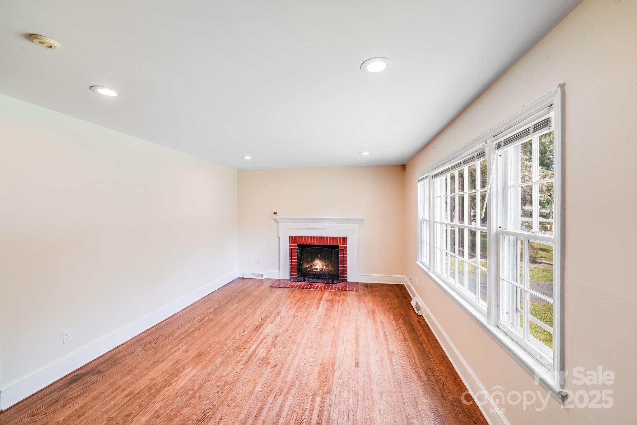 5816 Brookhaven Ridge
