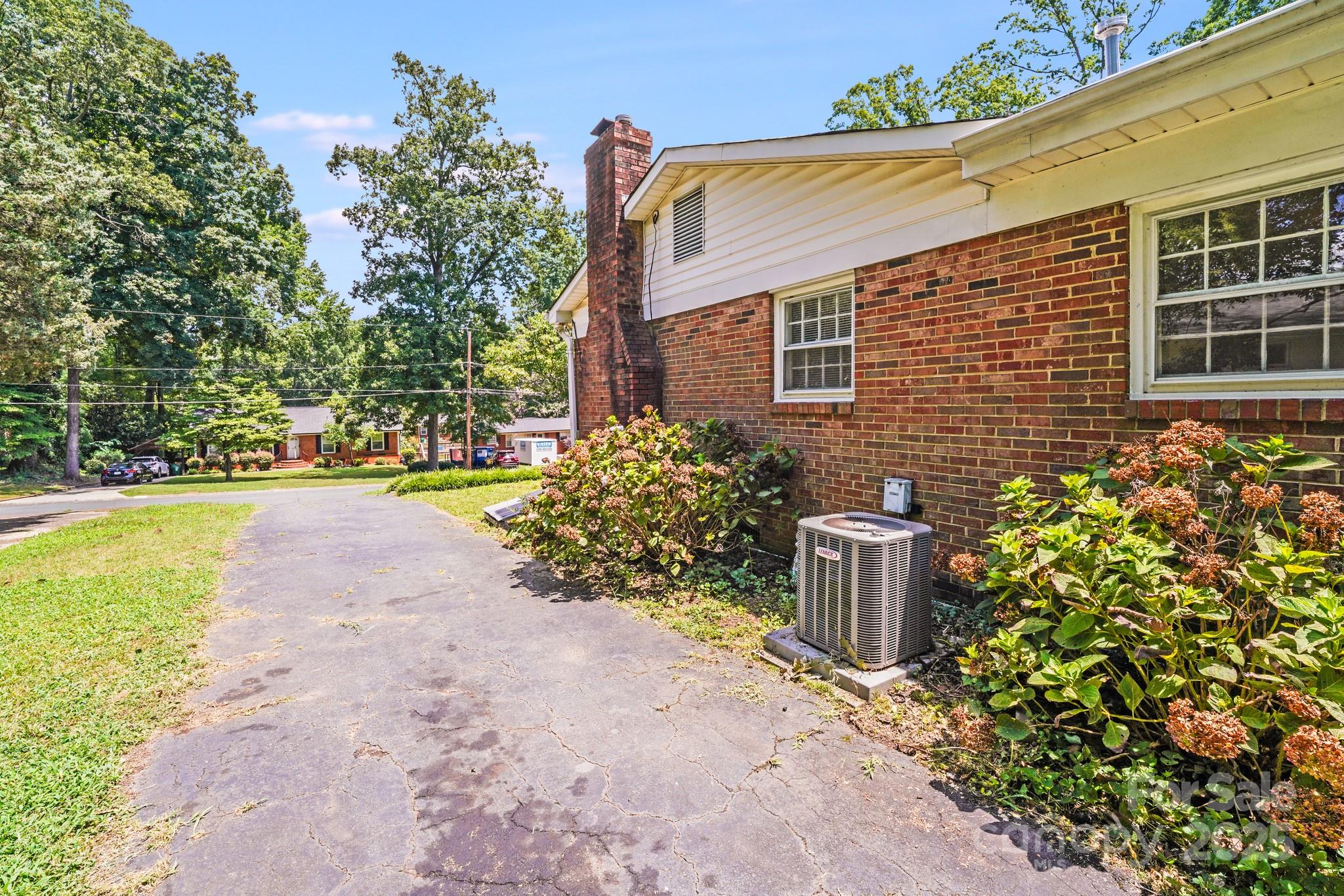 Montclaire - Residential