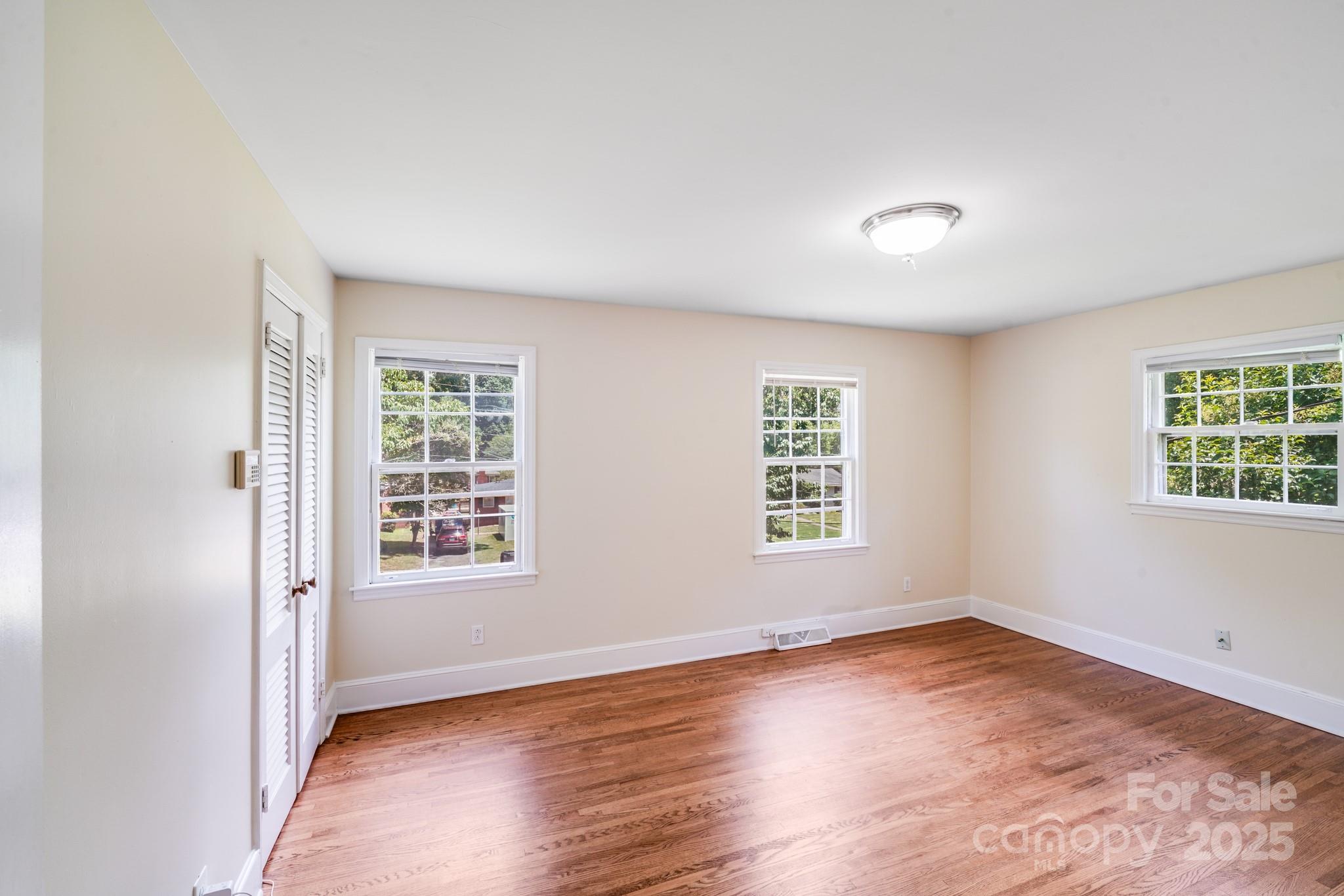 Montclaire - Residential