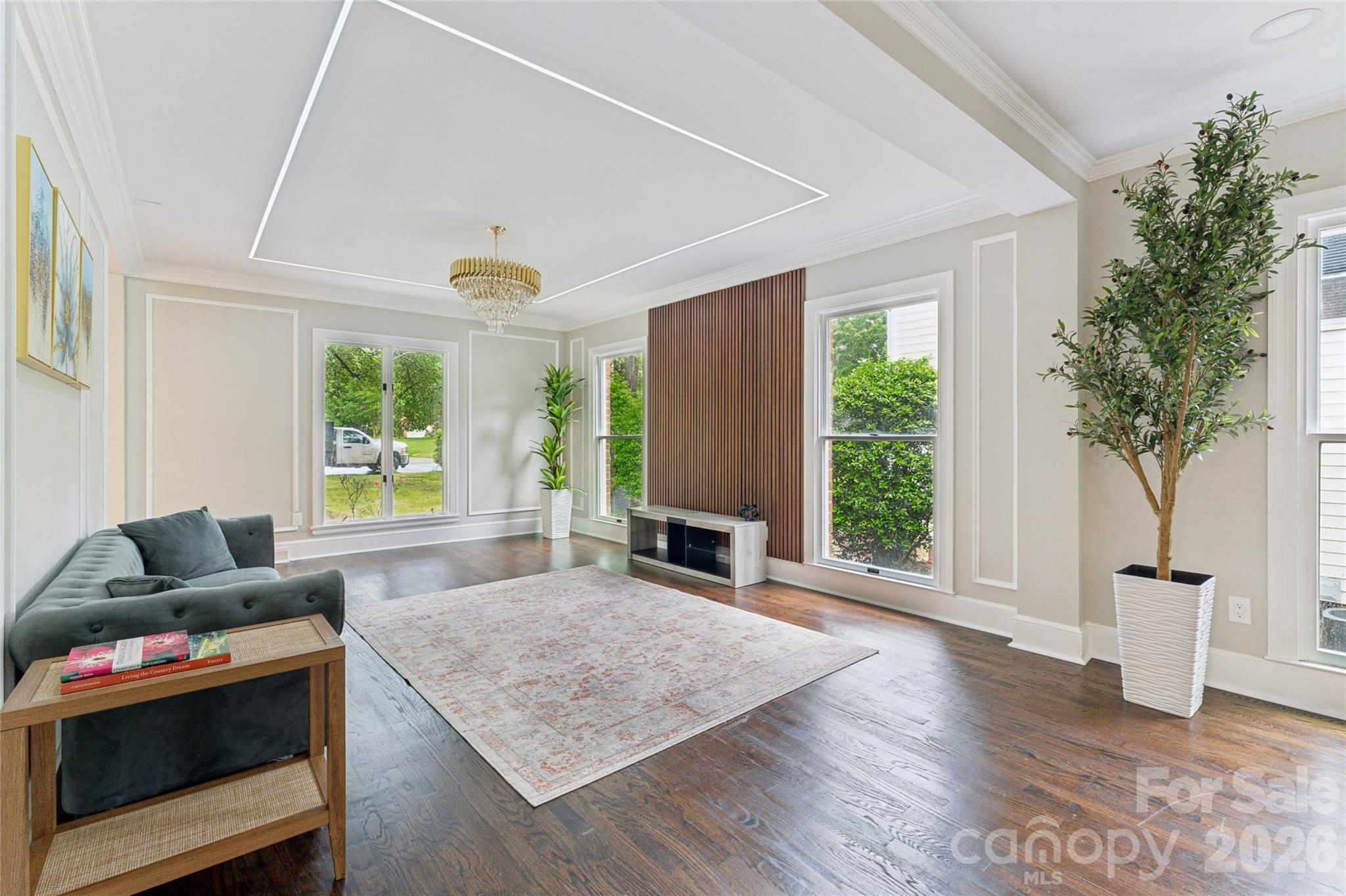 2814 Winding Oak Drive