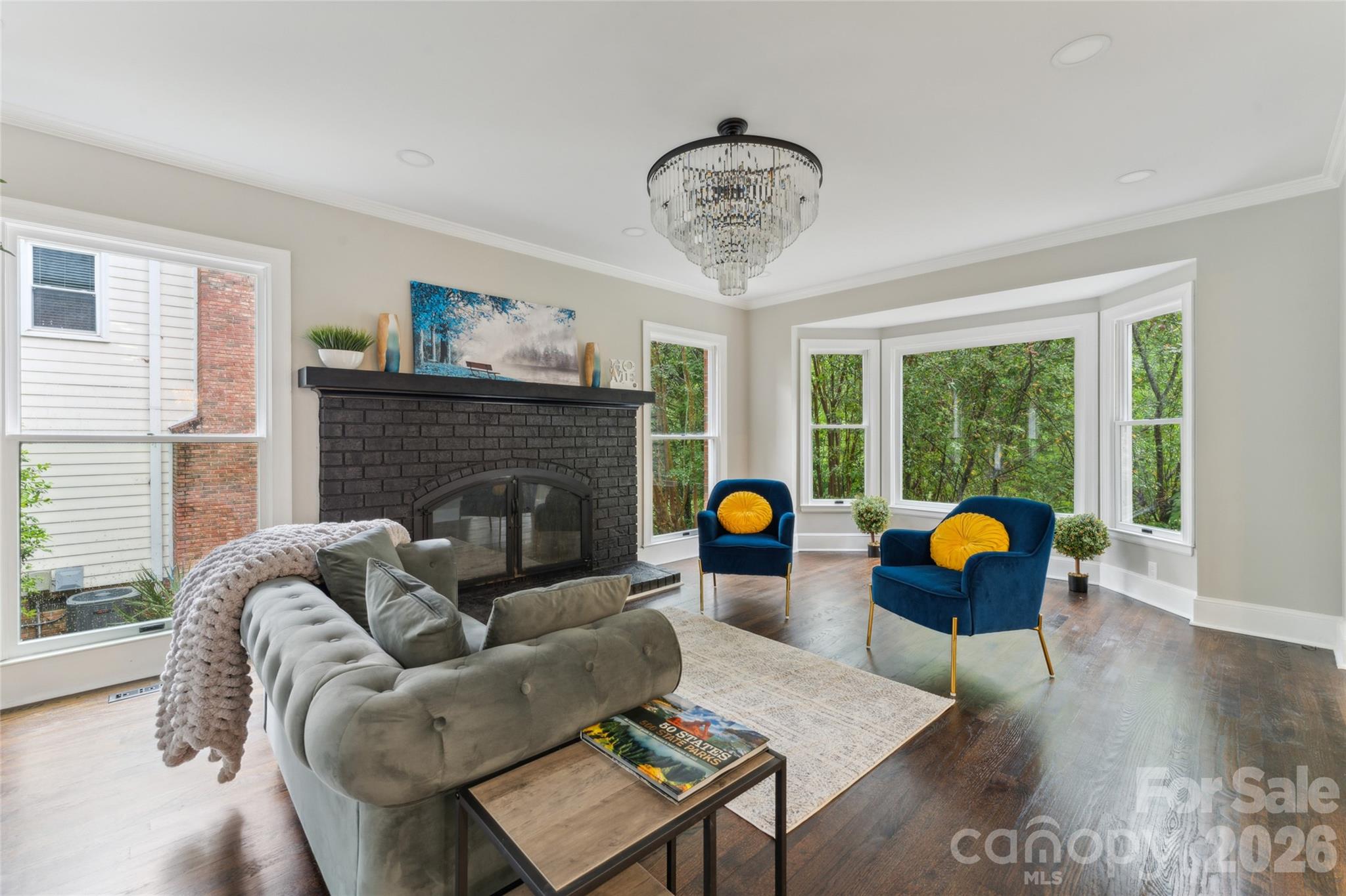 2814 Winding Oak Drive