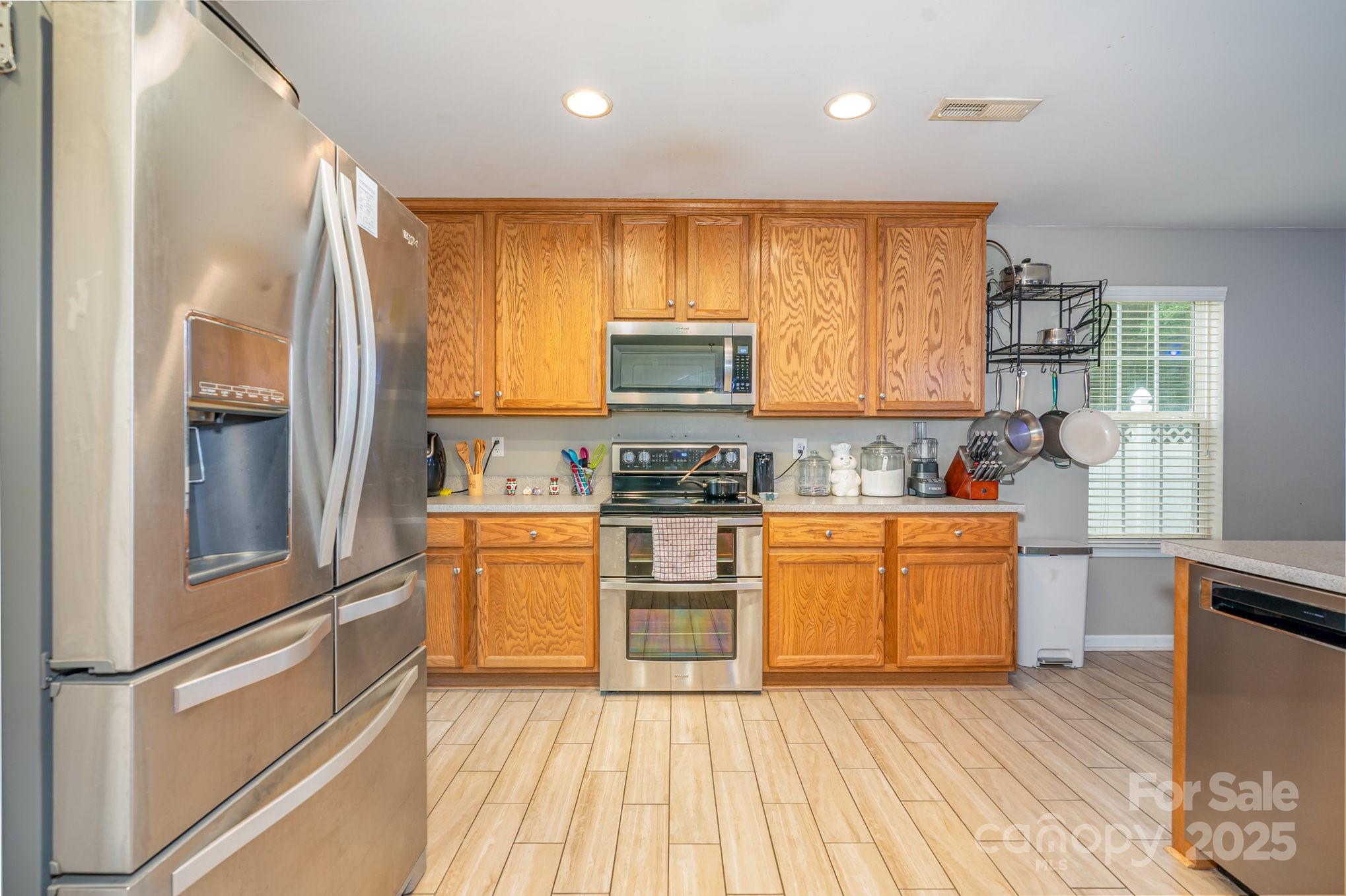 Sandy Pointe - Residential