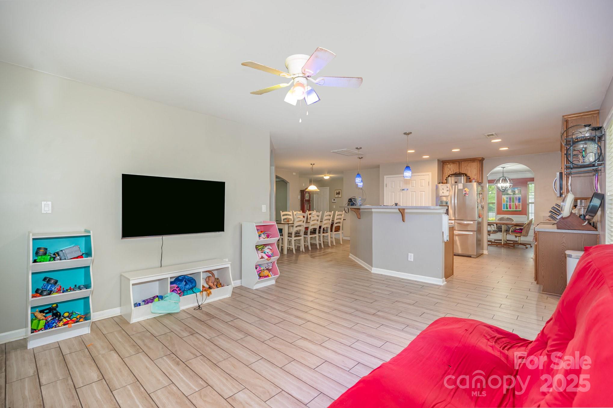 Sandy Pointe - Residential