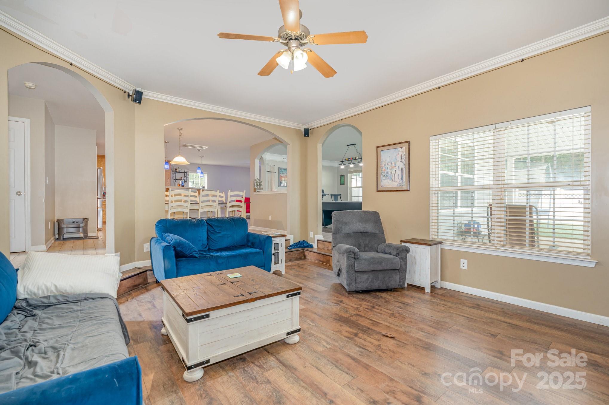 Sandy Pointe - Residential