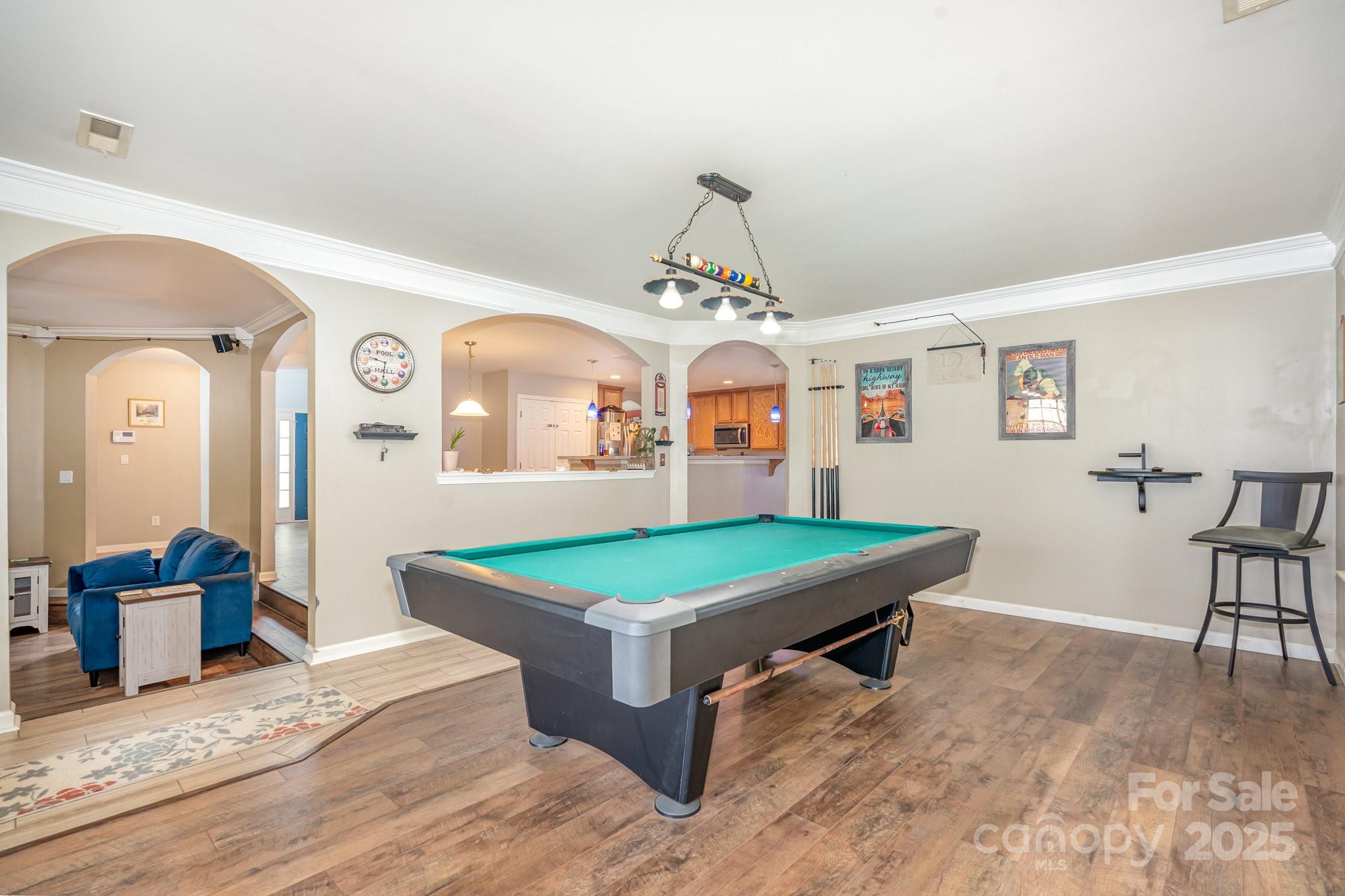 Sandy Pointe - Residential