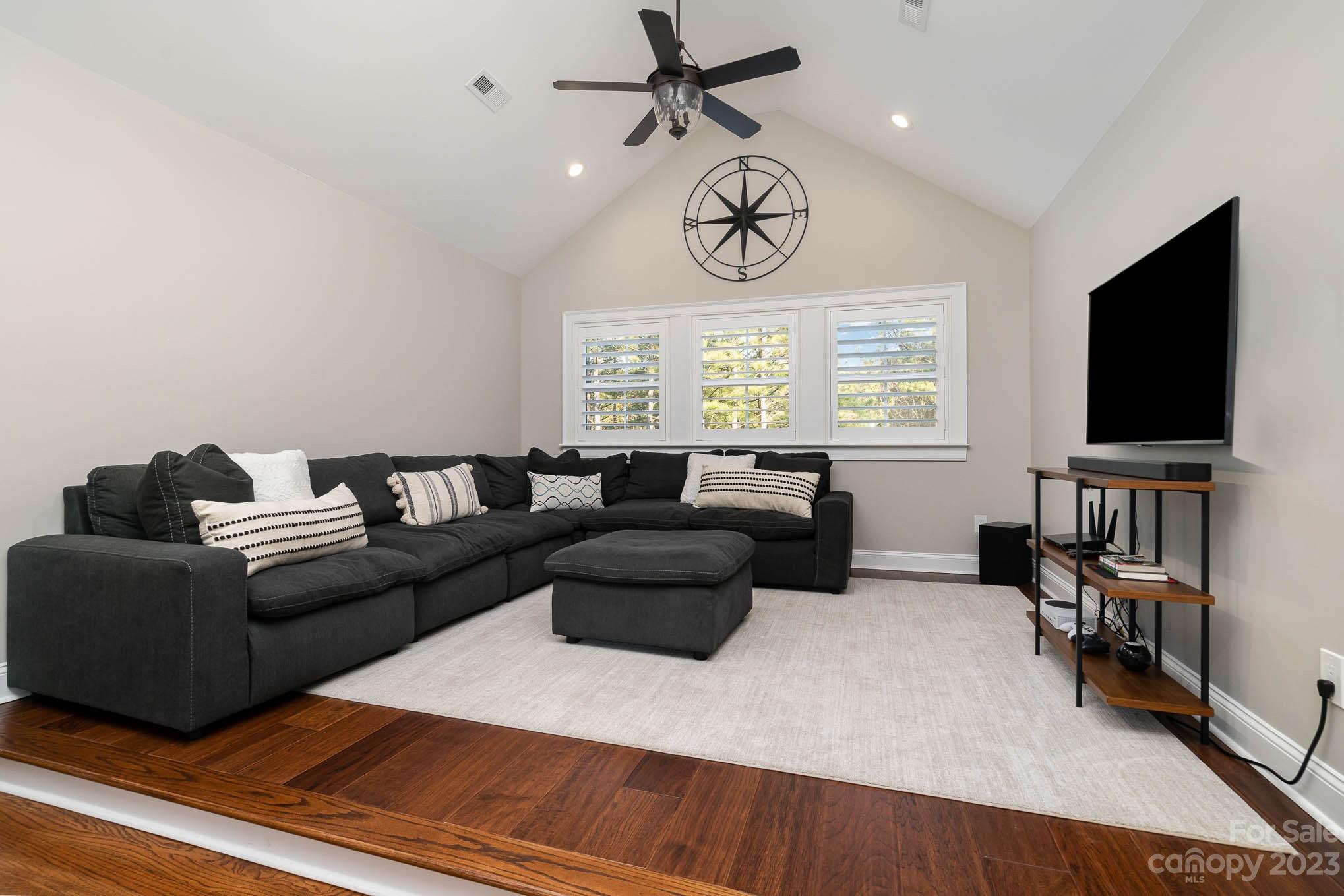 Riverchase Estates - Residential