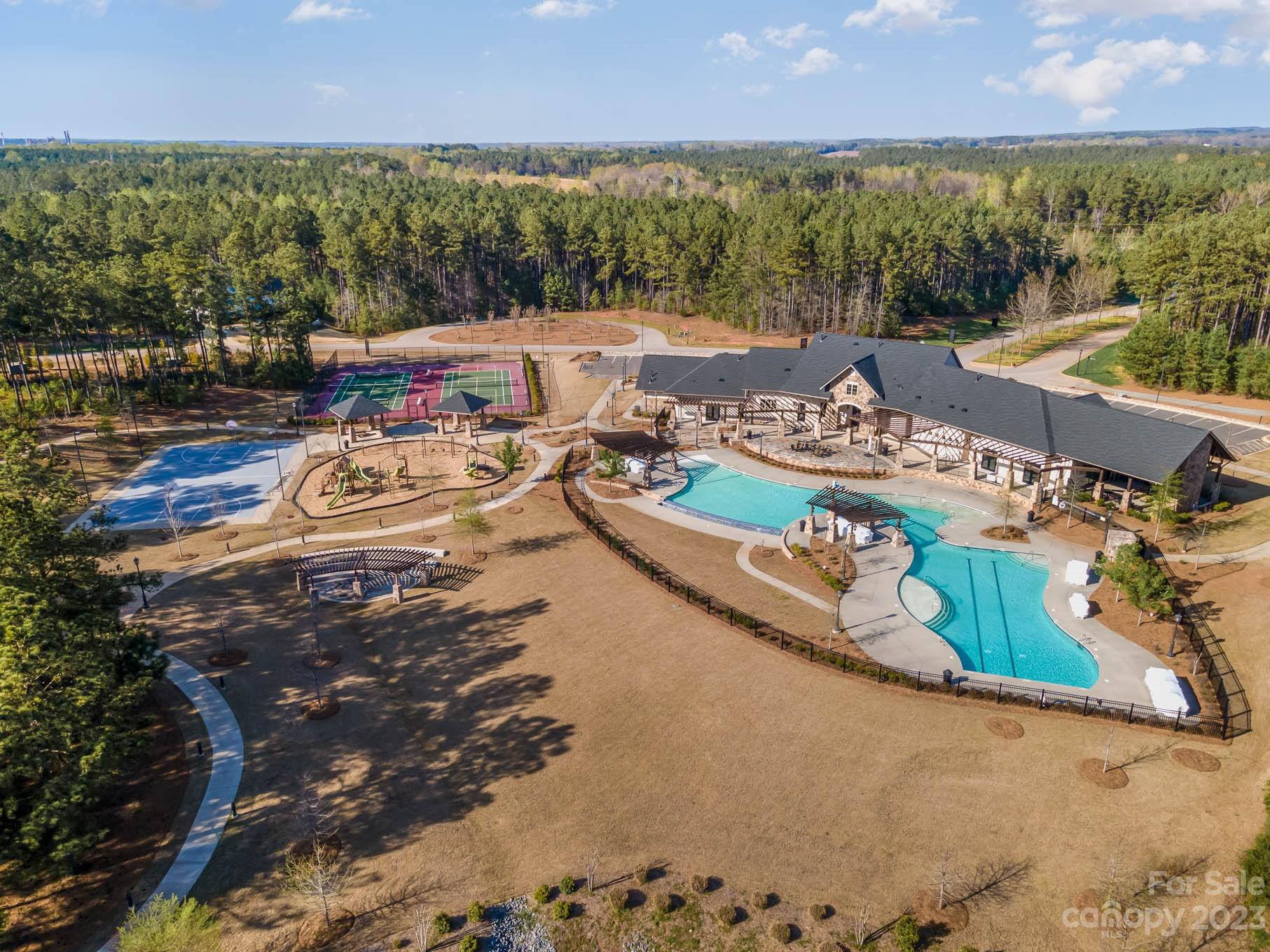 Riverchase Estates - Residential