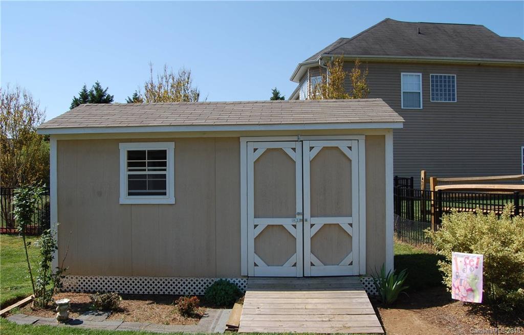 Rocky River Crossing - Residential