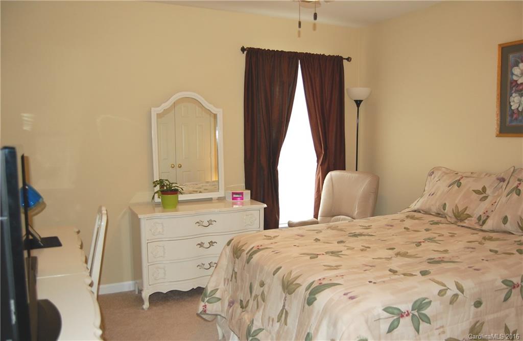 Rocky River Crossing - Residential