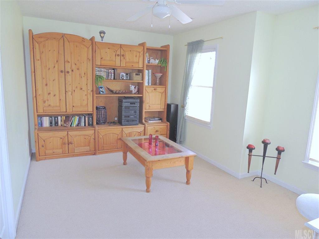 Maple Crest - Residential