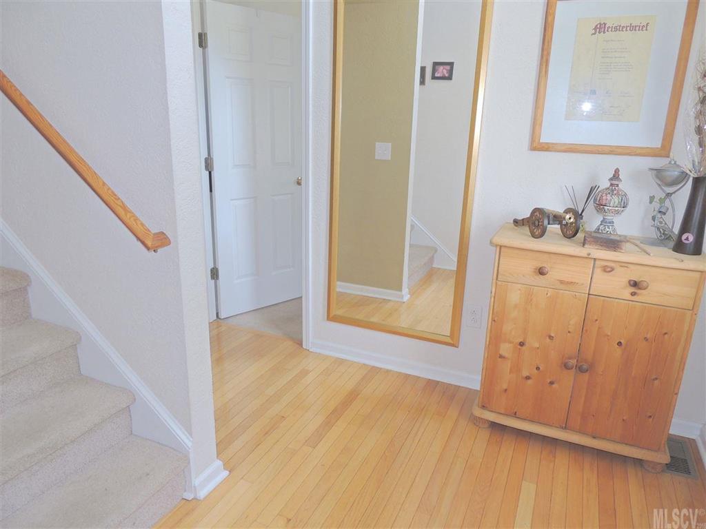 Maple Crest - Residential