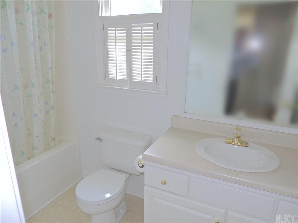 Maple Crest - Residential