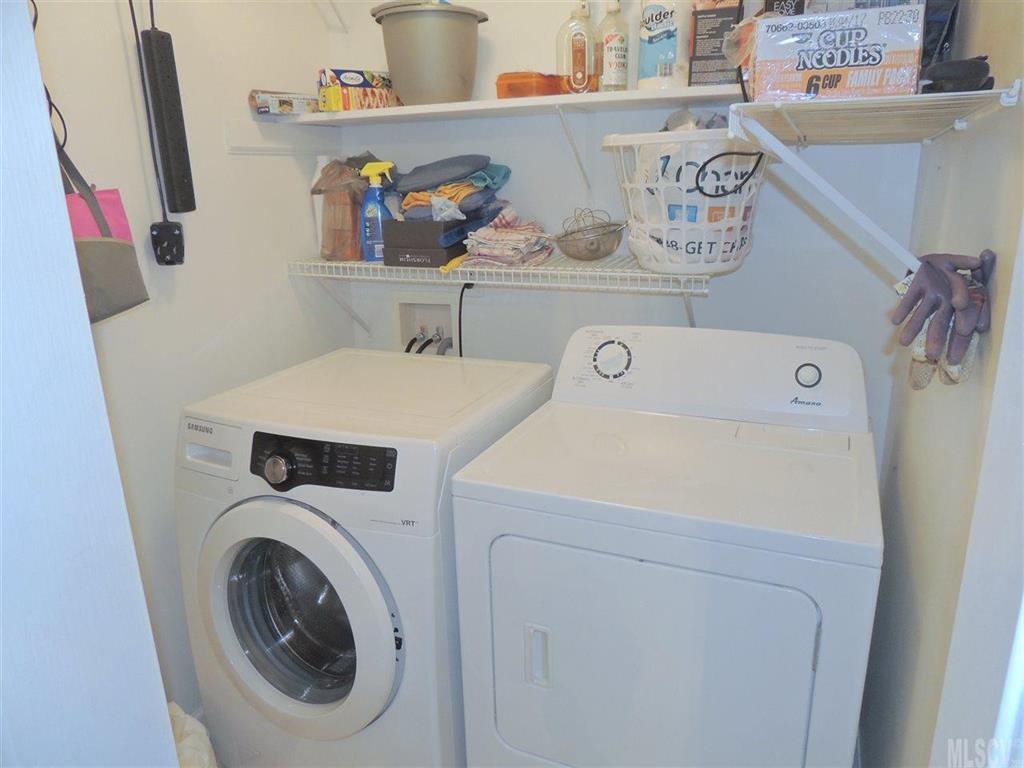 Maple Crest - Residential