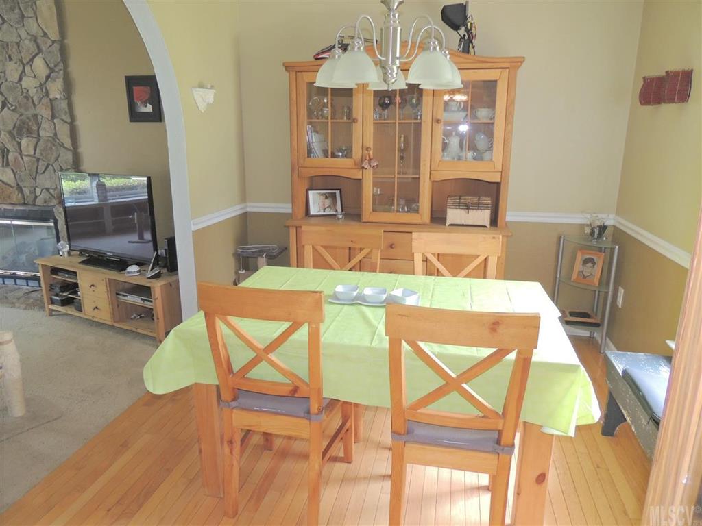 Maple Crest - Residential