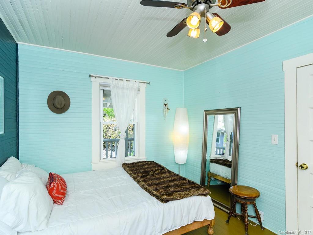 Montford - Cottage Park - Residential