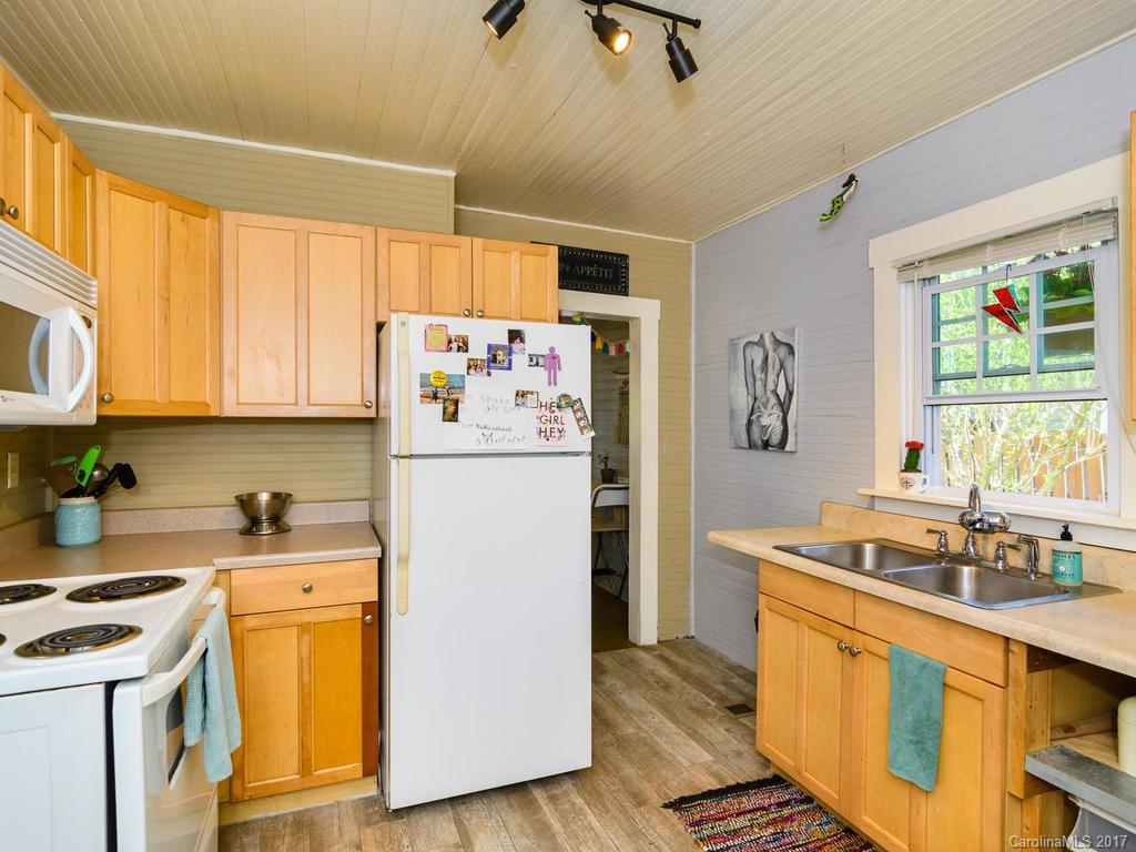 Montford - Cottage Park - Residential