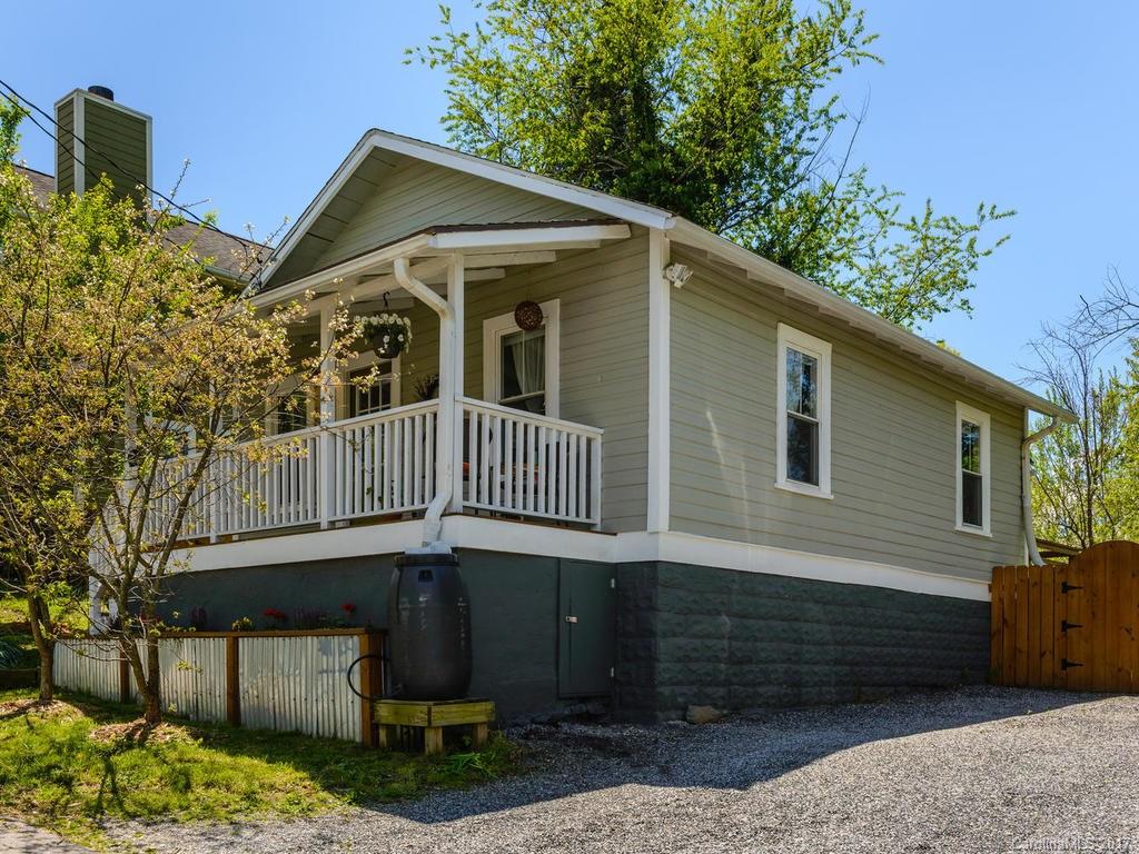 Montford - Cottage Park - Residential