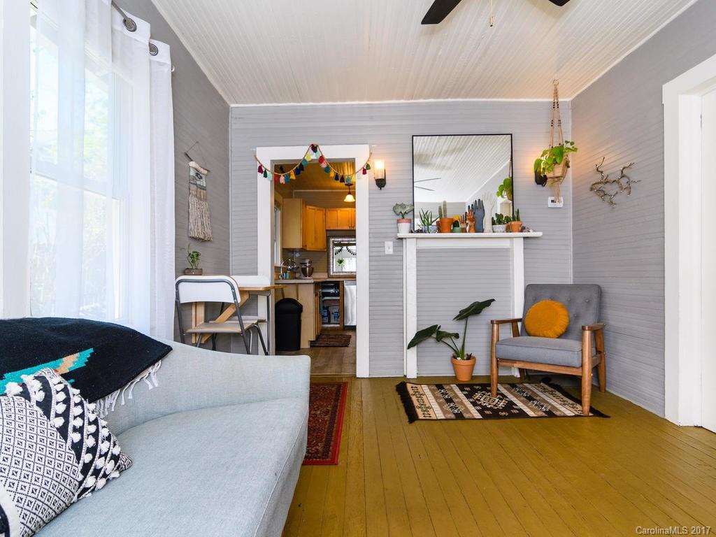 Montford - Cottage Park - Residential