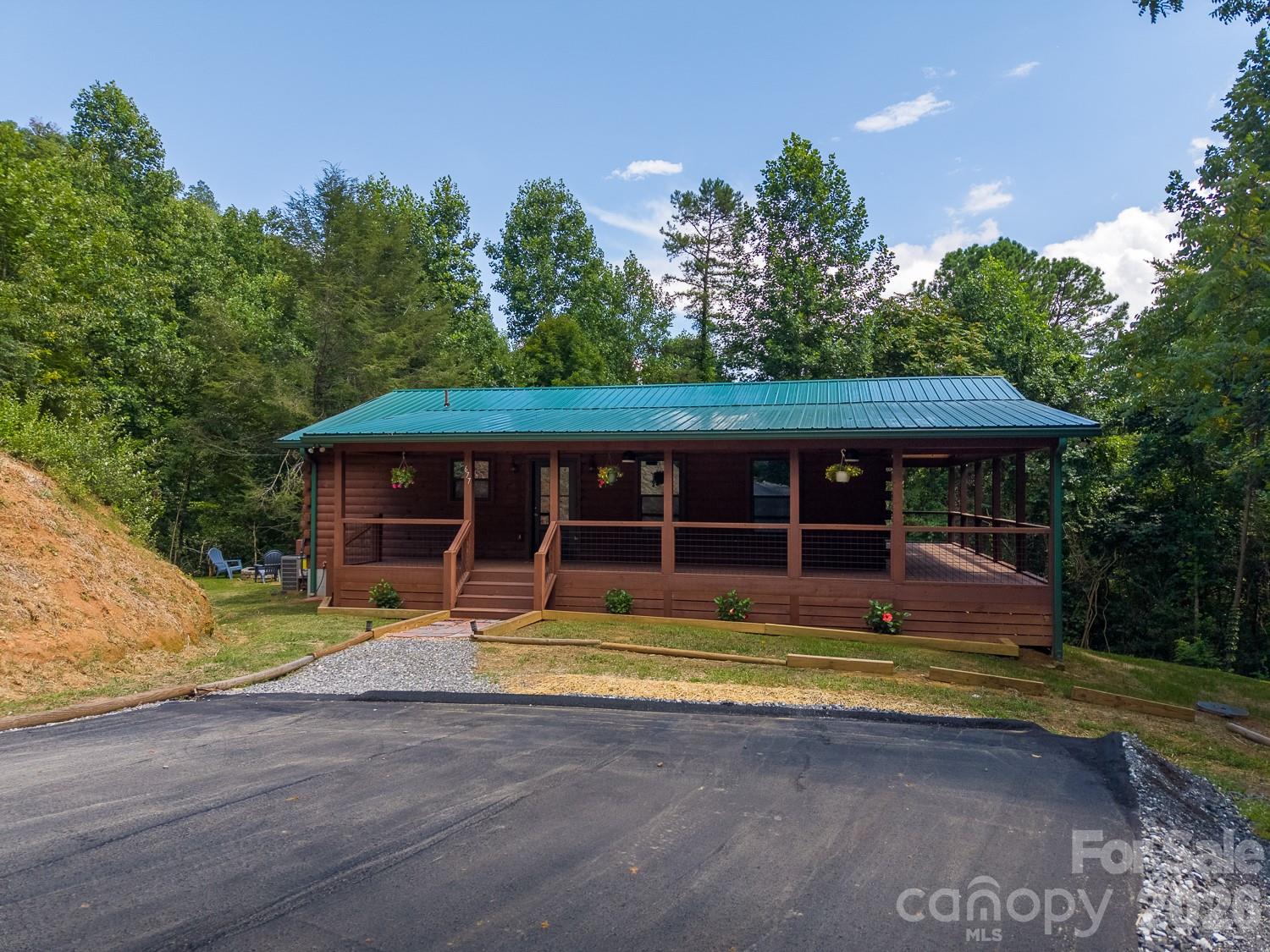 677 Ridgetop Circle